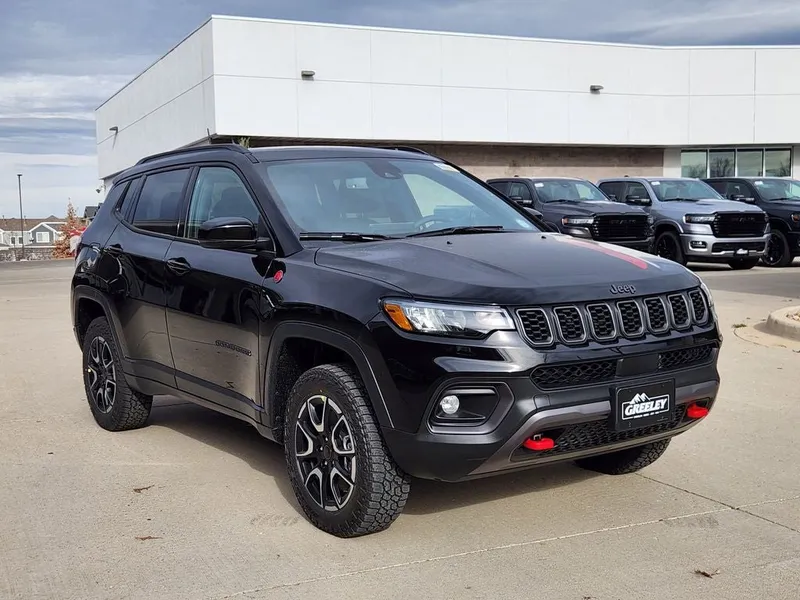2026 Jeep Compass COMPASS TRAILHAWK 4X4 in Diamond Black Crystal Pearl-Coat Exterior Paint — front three-quarter view