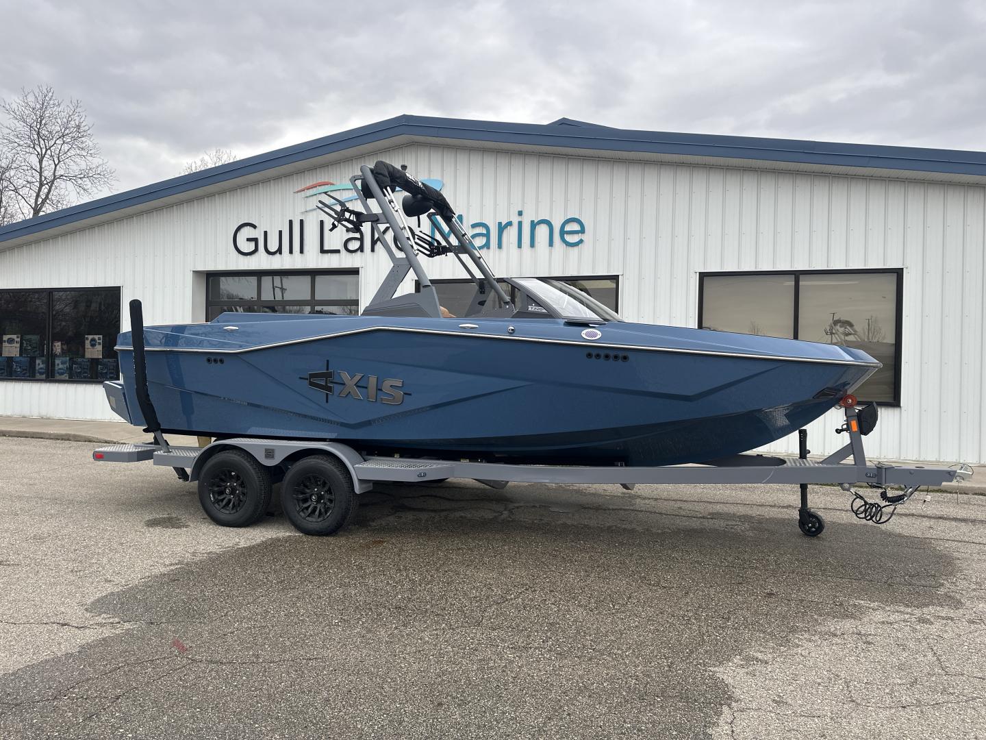 2025 Axis Wake Research T220
