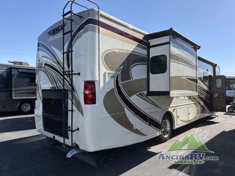 2016 Thor Motor Coach Palazzo