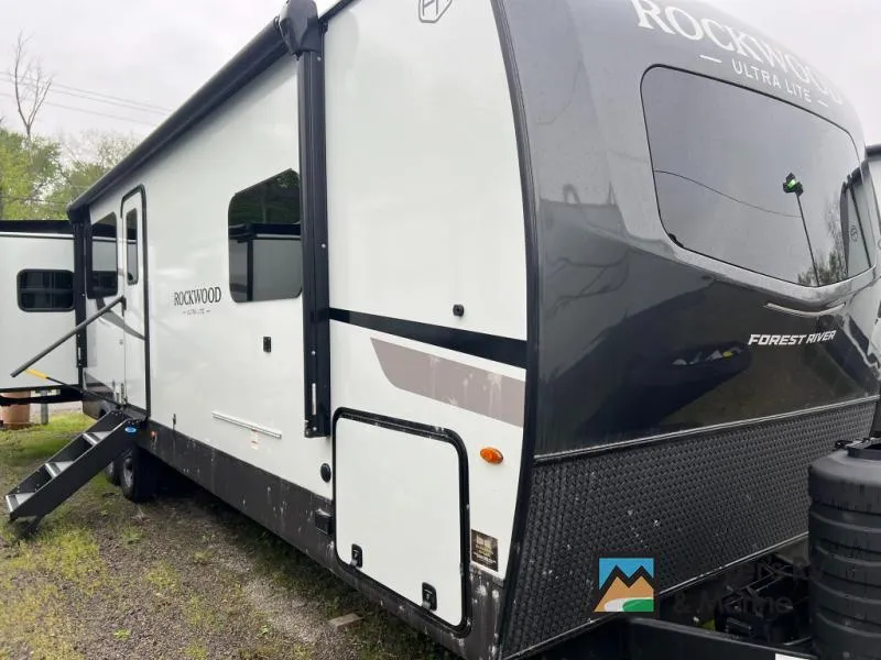 2026 Forest River RV Rockwood Ultra Lite 2908SRL — front three-quarter view