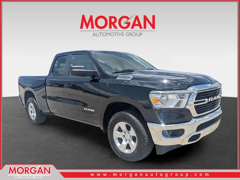 2021 Ram 1500 Big Horn in Diamond Black Crystal Pearlcoat — front three-quarter view