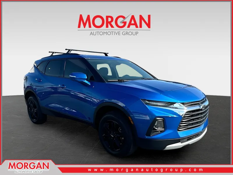2019 Chevrolet Blazer Base in Blue — front three-quarter view