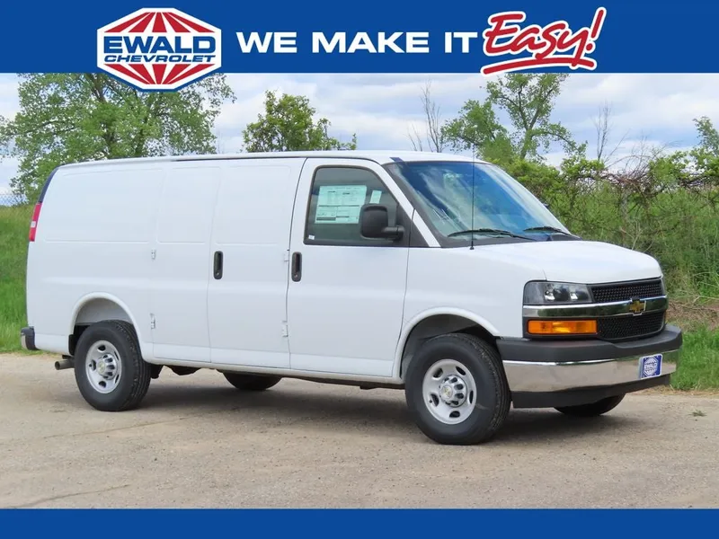 2026 Chevrolet Express 2500 Work Van Cargo in Summit White — front three-quarter view