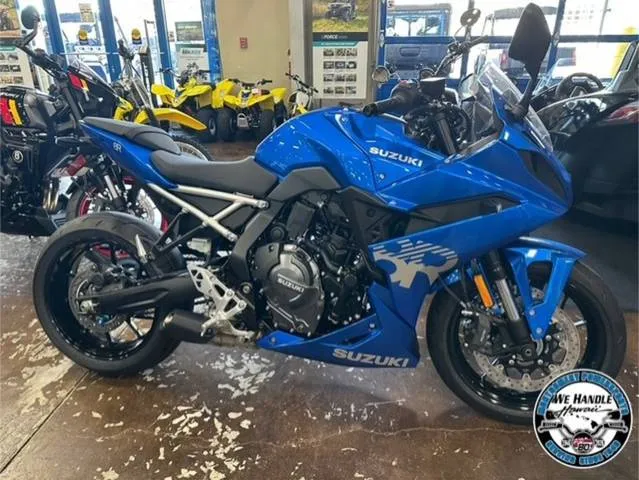 2026 Suzuki GSX-8R — front three-quarter view
