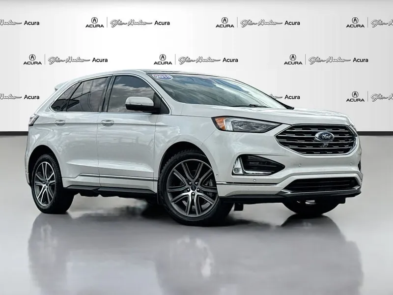 2019 Ford Edge Titanium in White Platinum Metallic Tri-Coat — front three-quarter view