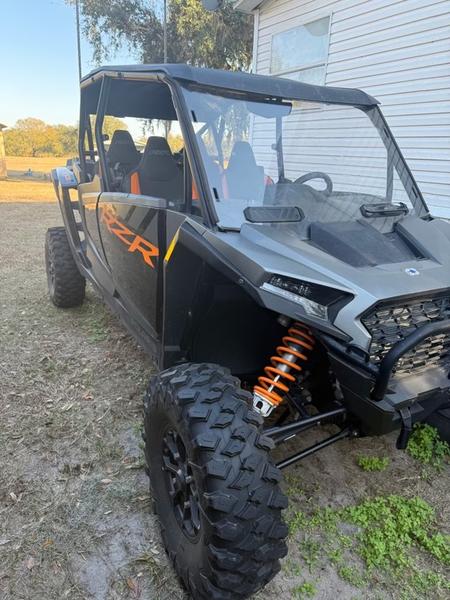2024 Polaris RZR XP 4 1000 PREMIUM - M TITANIUM, O BLACK Premium — front three-quarter view
