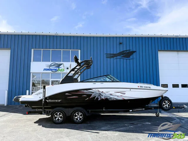 2019 Chaparral 2430 Vortex VRX Wake Series — front three-quarter view