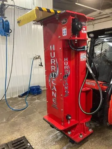 2023 Hurricane HD10000 — front three-quarter view