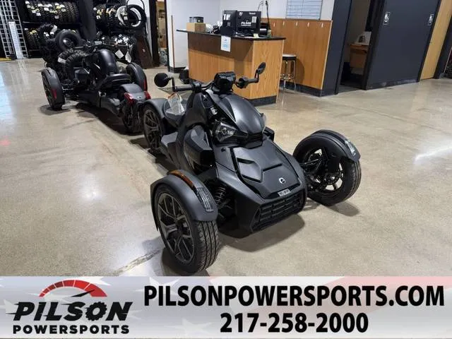 2026 Can-Am® Ryker 900 ACE™ — front three-quarter view