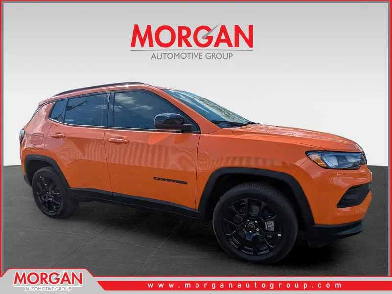 2026 Jeep Compass Latitude — front three-quarter view