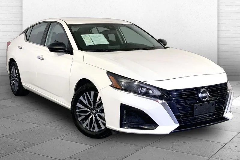 2025 Nissan Altima SV in Glacier White — front three-quarter view
