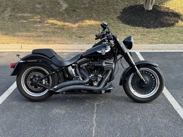 2016 Harley-Davidson® FLSTFBS - Fat Boy® S — front three-quarter view