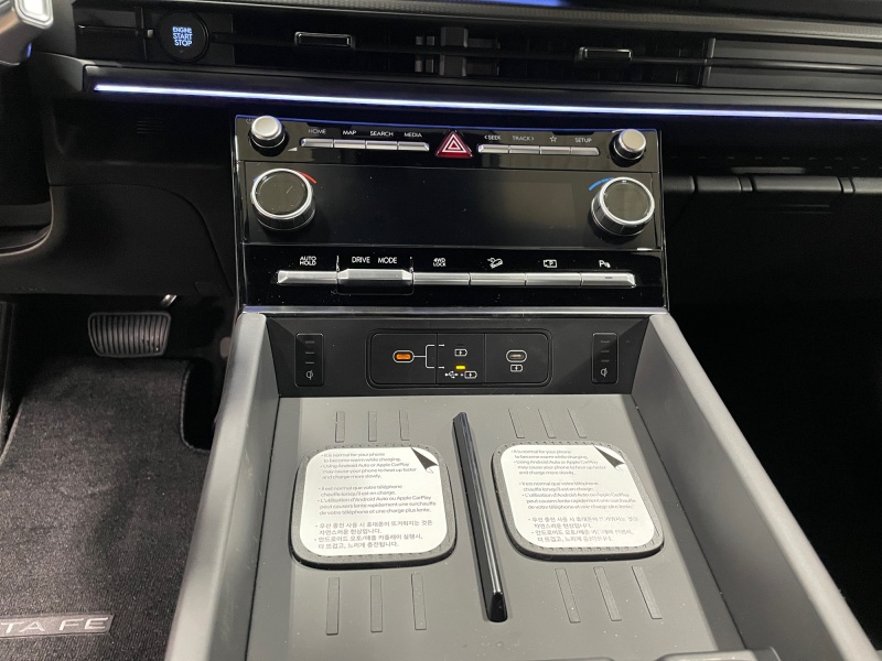 2026 Hyundai Santa Fe Hybrid — photo 13 view