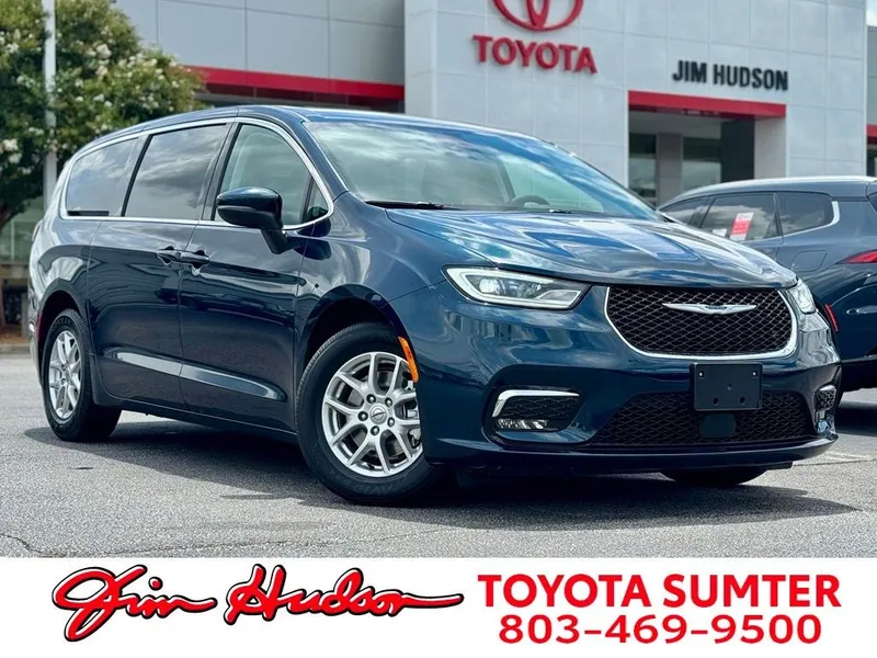 2023 Chrysler Pacifica Touring L in Fathom Blue Pearlcoat — front three-quarter view
