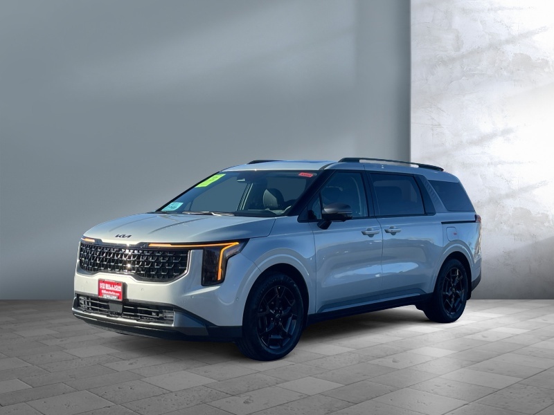 2026 Kia Carnival Hybrid — front three-quarter view