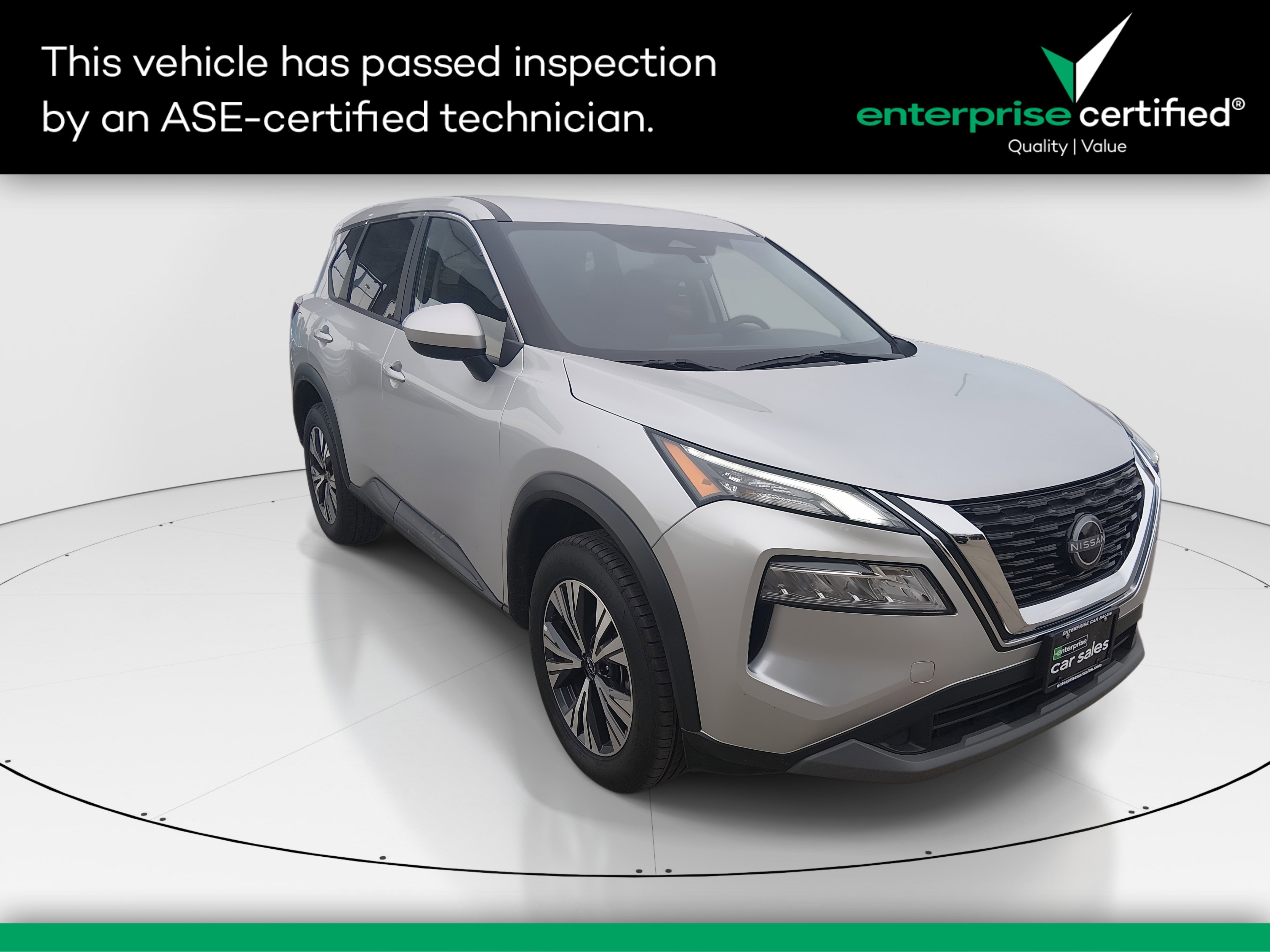 2023 Nissan Rogue AWD SV — front three-quarter view