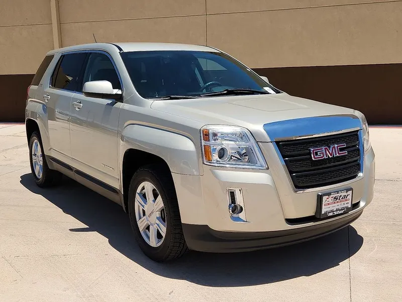 2014 GMC Terrain SLE-1 in Champagne Silver Metallic — front three-quarter view
