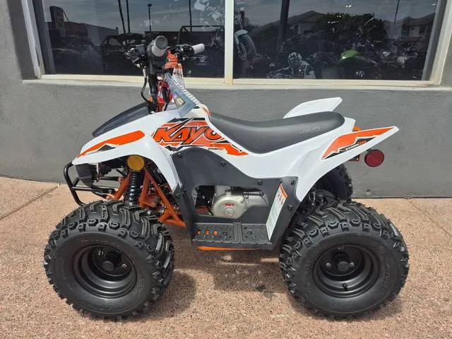 2025 Kayo Fox / Storm 70 — front three-quarter view