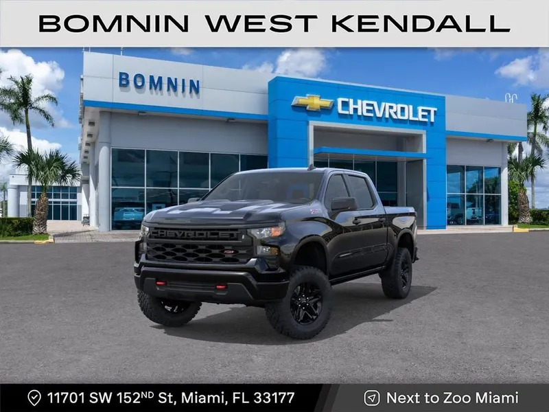 2026 Chevrolet Silverado 1500 Custom Trail Boss in Black — front three-quarter view