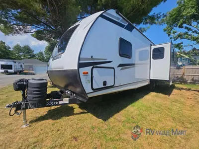 2024 CrossRoads RV Sunset Trail