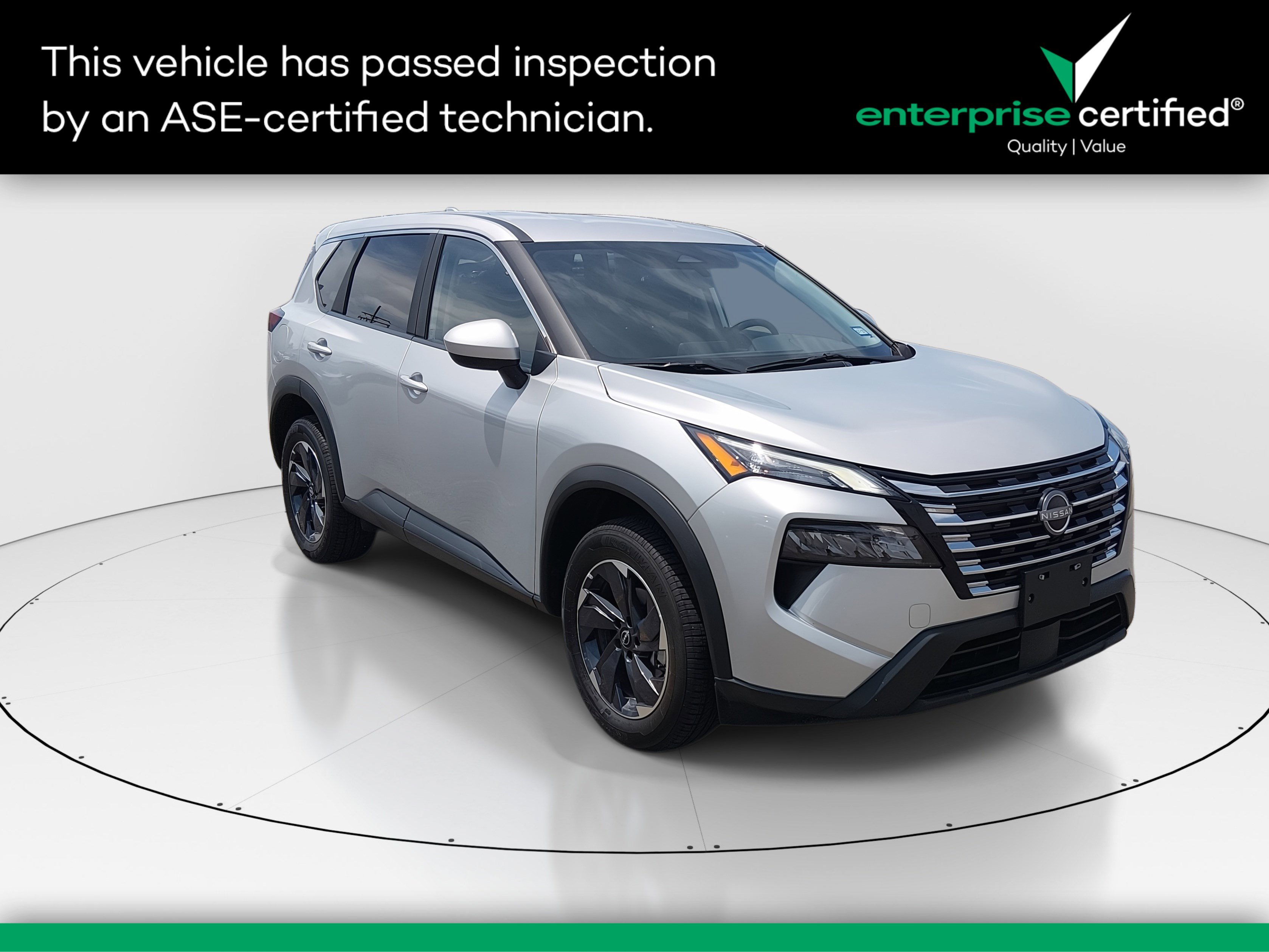 2025 Nissan Rogue FWD SV — front three-quarter view