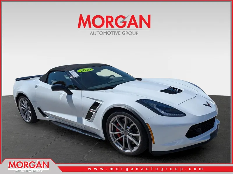 2019 Chevrolet Corvette Grand Sport 1LT in Arctic White — front three-quarter view