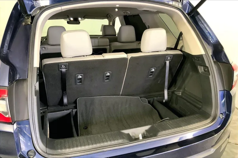 2025 Honda Pilot — interior view