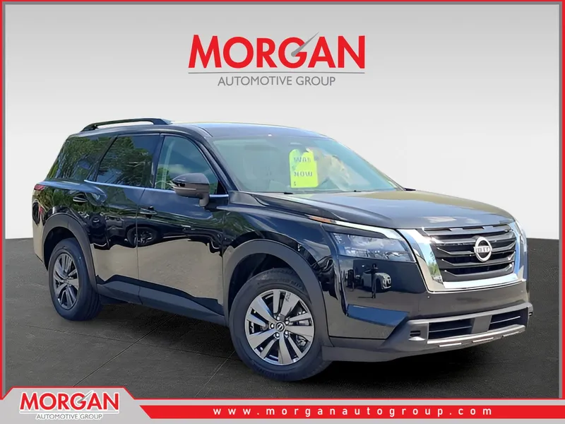 2025 Nissan Pathfinder SV in Black — front three-quarter view