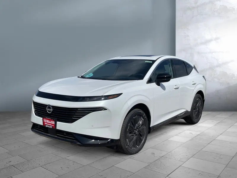2026 Nissan Murano — front three-quarter view