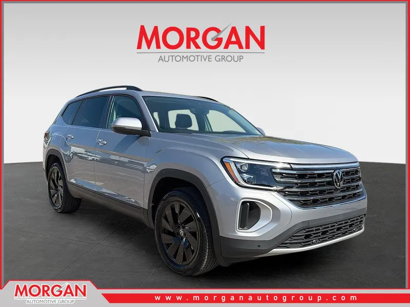2026 Volkswagen Atlas 2.0T SE w/Technology in Mist — front three-quarter view