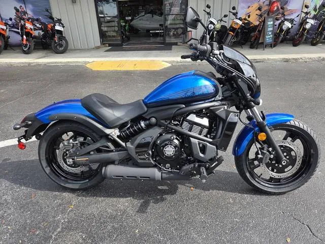 2026 Kawasaki Vulcan® S Cafe ABS — front three-quarter view