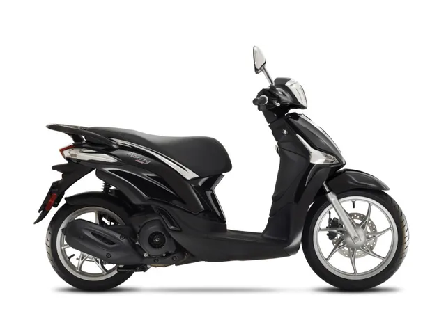 2024 Piaggio Liberty 50 — front three-quarter view
