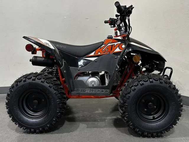 2025 Kayo Fox / Storm 70 — front three-quarter view