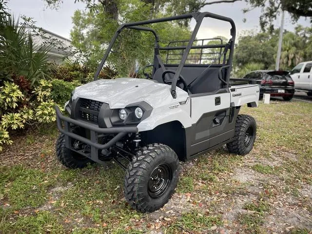 2026 Kawasaki Mule Pro-MX™ EPS — front three-quarter view