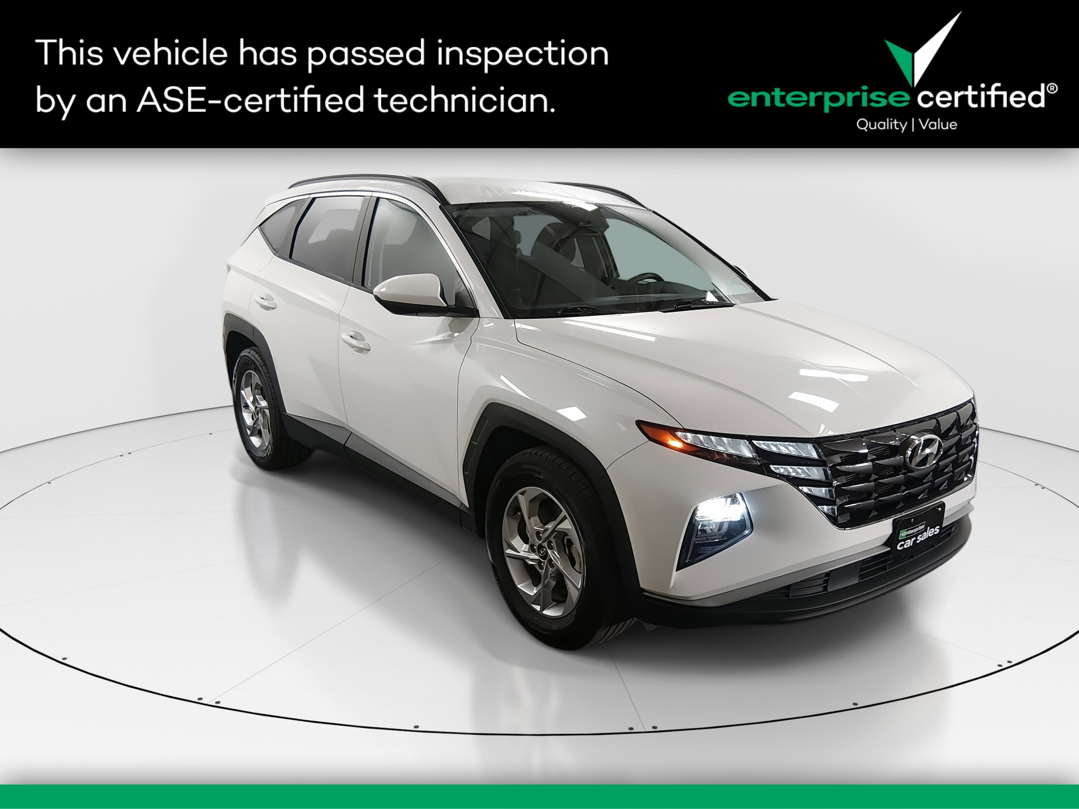 2024 Hyundai Tucson SEL FWD — front three-quarter view
