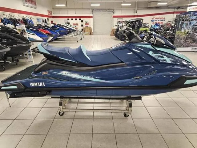 2026 Yamaha WaveRunners VX Cruiser® — front three-quarter view