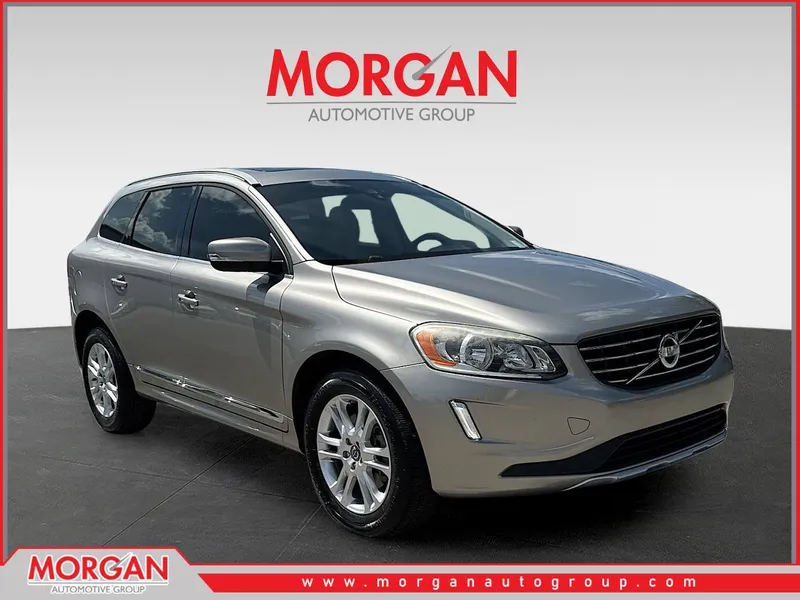 2014 Volvo XC60 3.2 Premier in Seashell Metallic — front three-quarter view