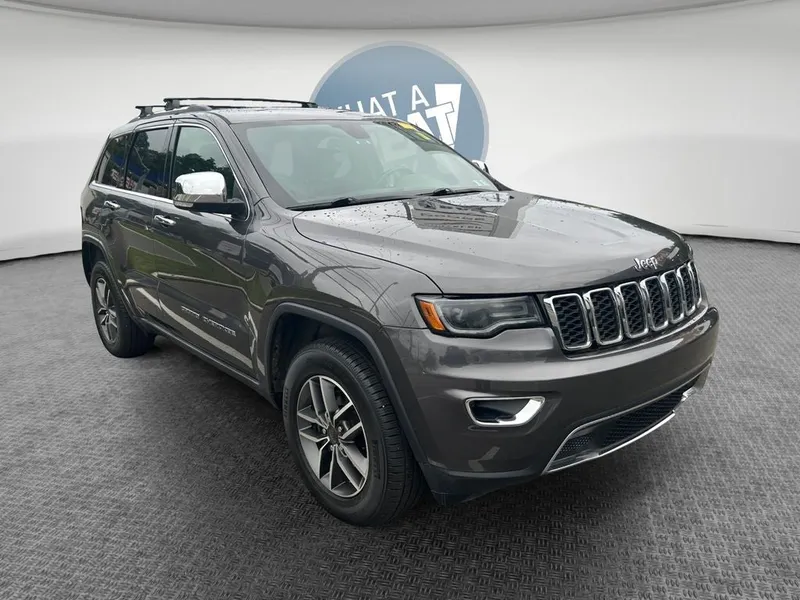 2020 Jeep Grand Cherokee Limited 4x4 in Granite Crystal Metallic Clearcoat — front three-quarter view