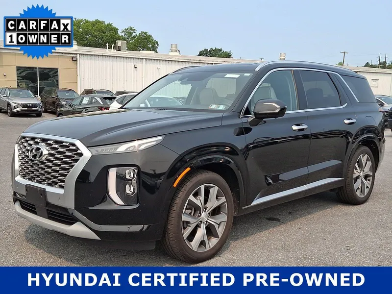 2022 Hyundai PALISADE Limited in Abyss Black Pearl — front three-quarter view