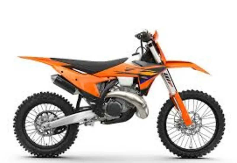 2026 KTM 250 XC — front three-quarter view