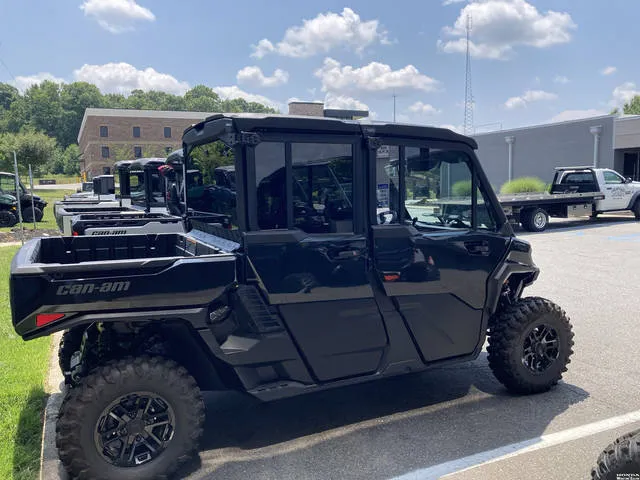 2026 Can-Am® Defender MAX LONE STAR CAB HD11