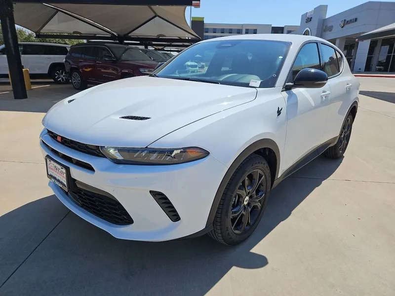2025 Dodge Hornet GT in Q Ball — front three-quarter view