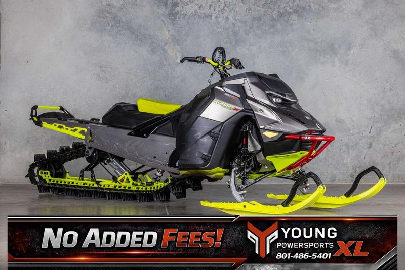 2023 Ski-Doo Summit X with Expert Package Rotax 850 E-TEC Turbo R 154 H_Alt 4.5 in.