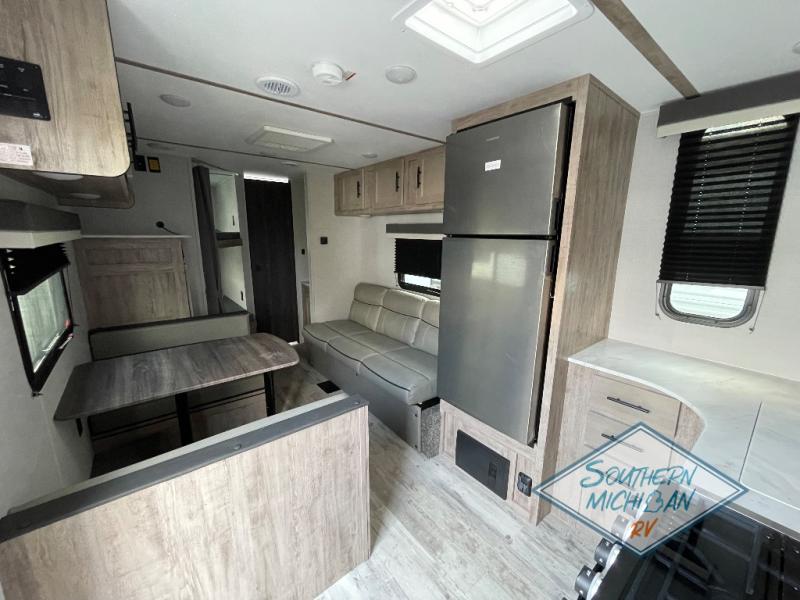 2023 Gulf Stream Conquest Ultra Lite