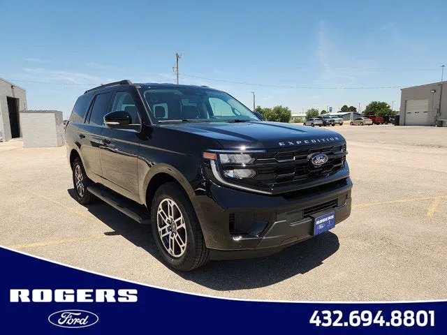 2026 Ford Expedition Active in Agate Black Metallic — front three-quarter view