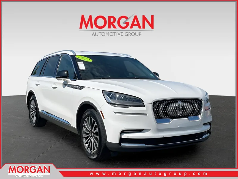 2022 Lincoln Aviator Reserve in White — front three-quarter view