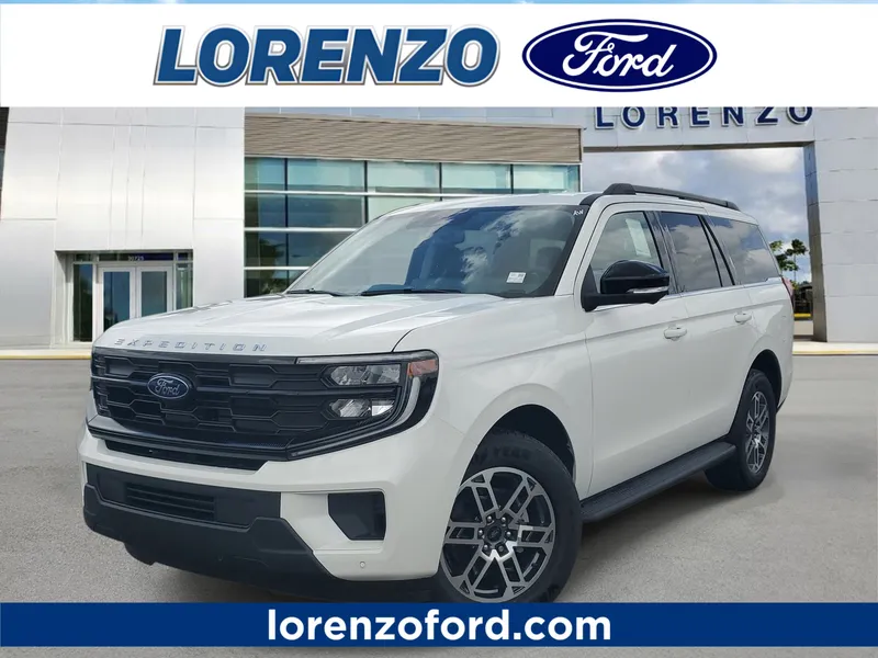 2026 Ford Expedition Active in Star White Metallic Tri-Coat — front three-quarter view