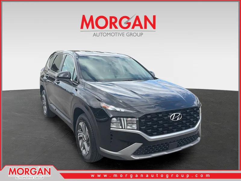 2023 Hyundai Santa Fe SE in Twilight Black — front three-quarter view