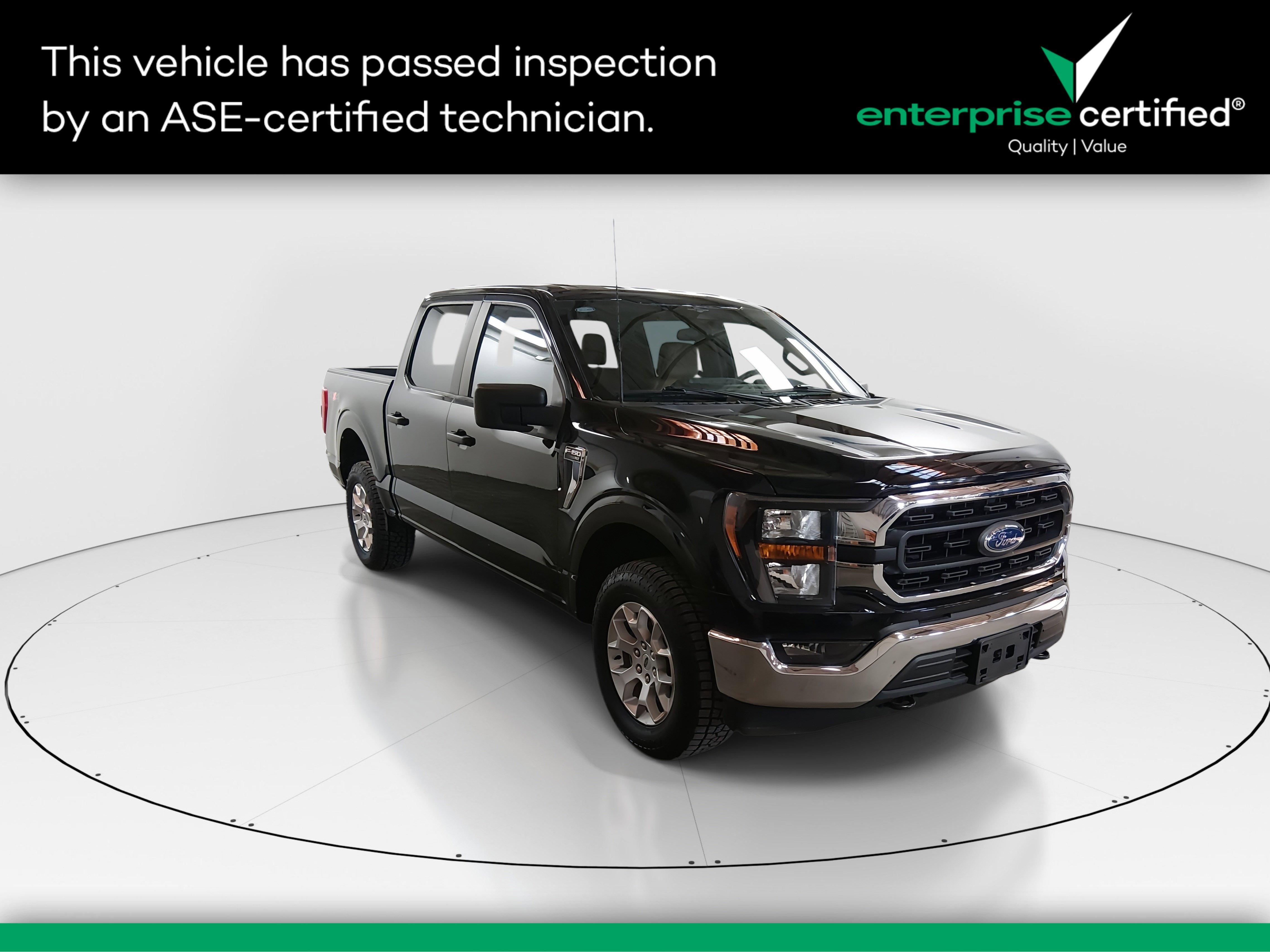 2023 Ford F-150 XLT 4WD SuperCrew 5.5' Box — front three-quarter view