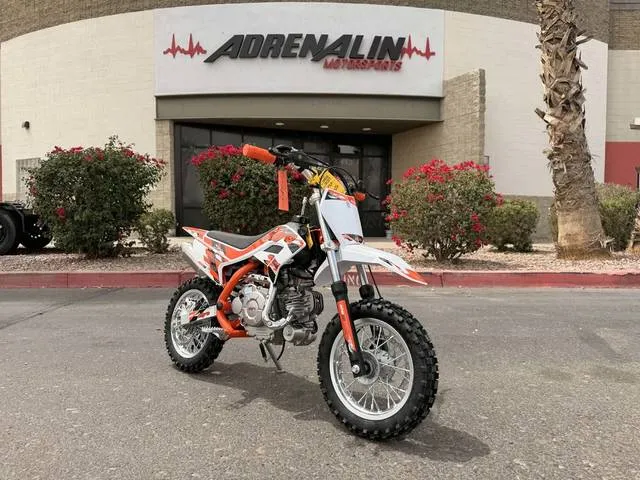 2026 Kayo KMB 60 — front three-quarter view